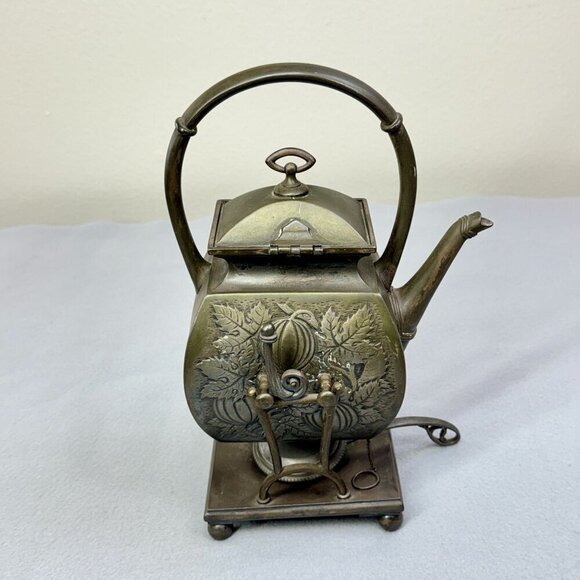 1961 Vintage Teapot Meriden B. Company Arts and Crafts With Warmer Stand Decor - Picture 2 of 16